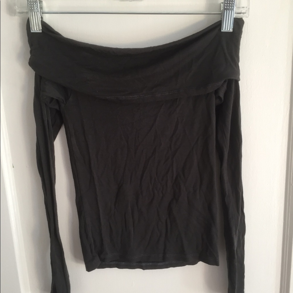 Off the Shoulder Long Sleeve Crop